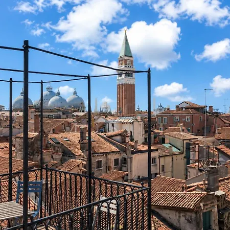 Campo San Lio Apartment